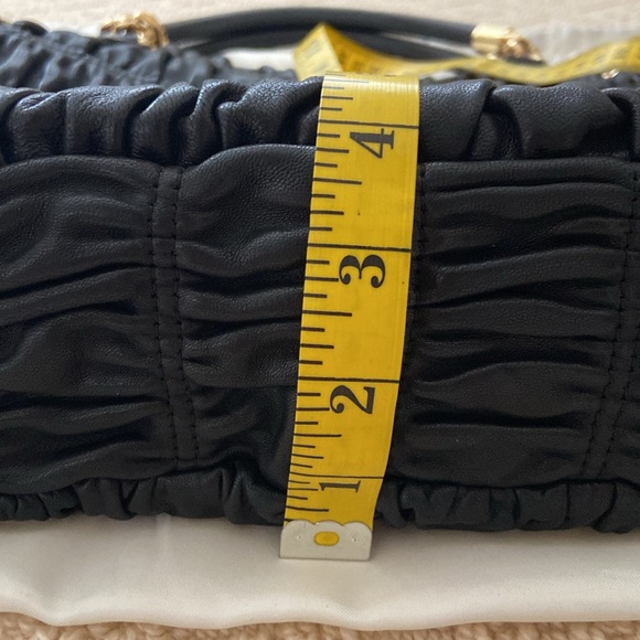 MICHAEL KORS BLACK QUILTED BAG! - Picture 5 of 10